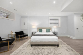 Cozy Master Bedroom Located in Toronto